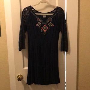 Aztec pattern embroidered dress